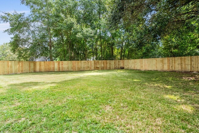 Building Photo - 583 Neal Dr