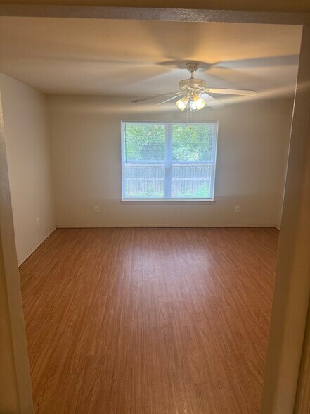 Building Photo - 4111 SW Shadowrock Pl