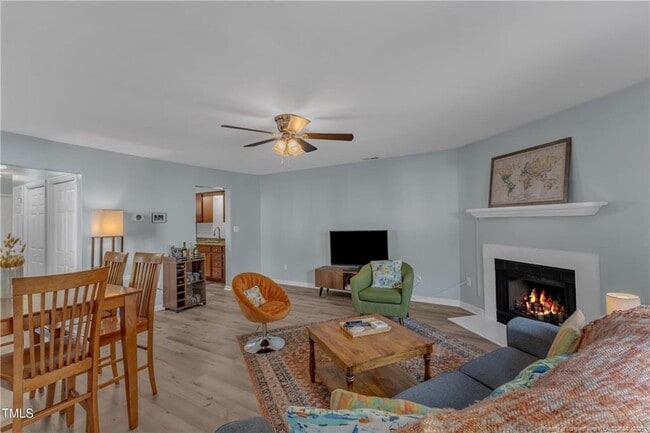 Building Photo - 5900 Shady Grove Cir