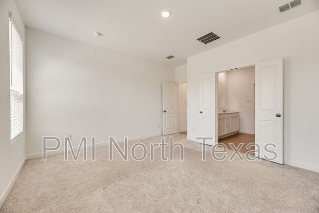 Building Photo - 1336 Francesca Dr
