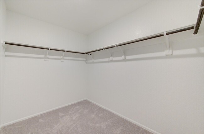 Building Photo - 4266 Barrington Cv Ln