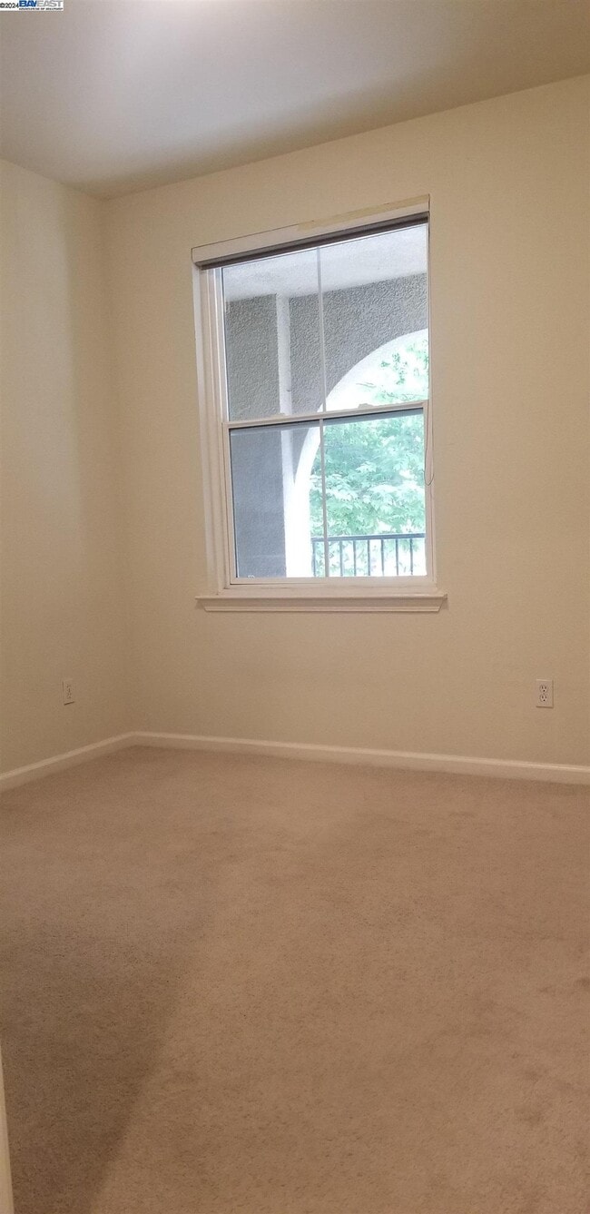 Building Photo - 3240 Maguire Way