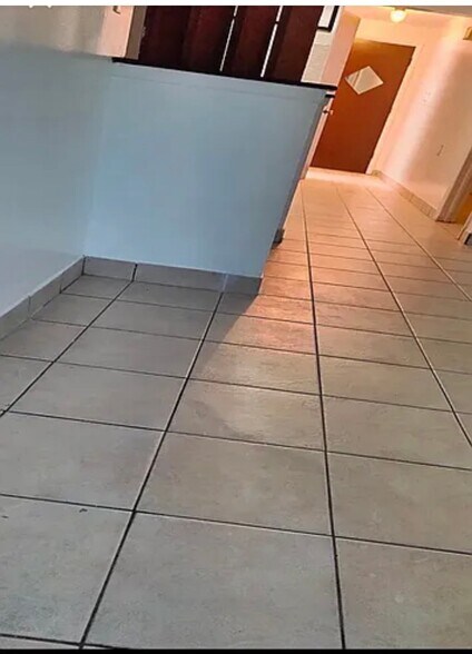 Building Photo - 10466 Betty Ct