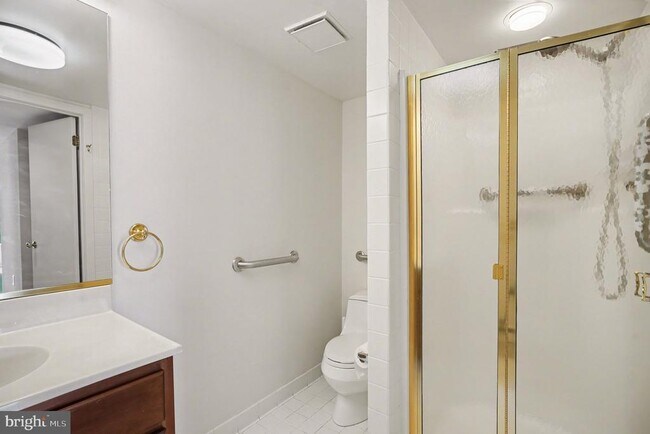 Building Photo - 100 Breyer Dr