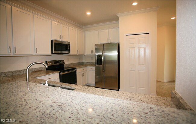 Building Photo - 4155 Bisque Ln