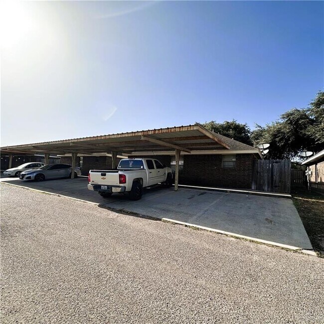 Building Photo - 1101 Pecan St
