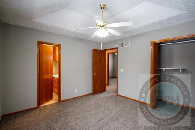 Building Photo - Comfortable and Cozy 3 Bedroom/2 Bath Home