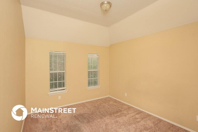 Building Photo - 749 Mulberry Ln