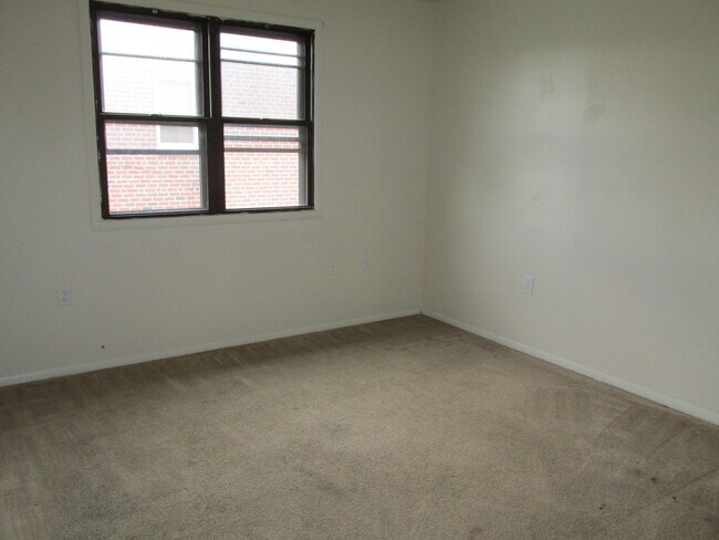 Building Photo - 4402 McMenamy St