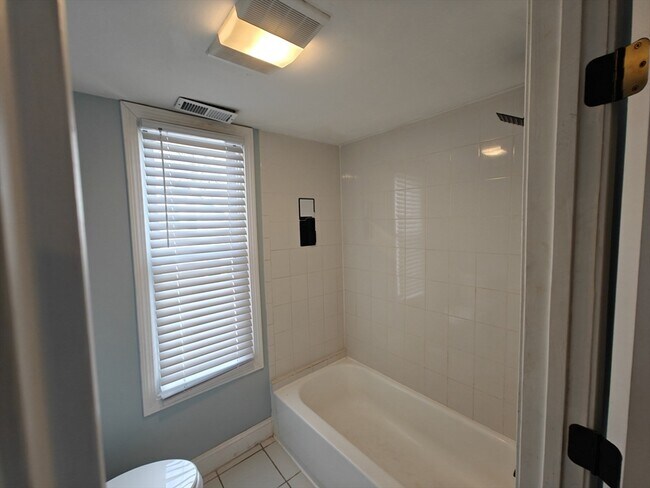 Building Photo - 102 Mt Pleasant Ave