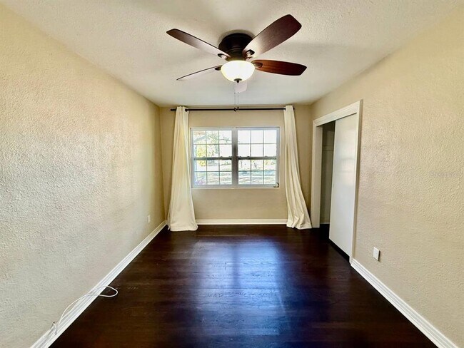 Building Photo - 301 N Madison Ave