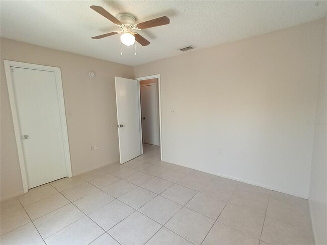 Building Photo - 2909 Hambleton Ave