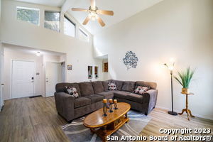 Building Photo - 14927 Moss Arbor