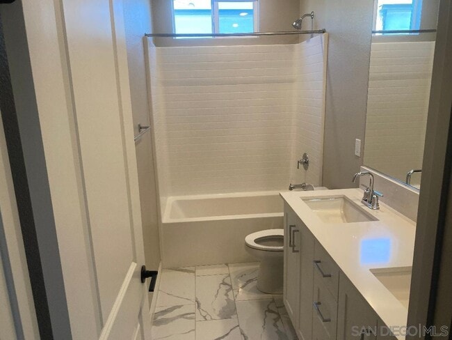 Building Photo - 2320 Trevi Cir