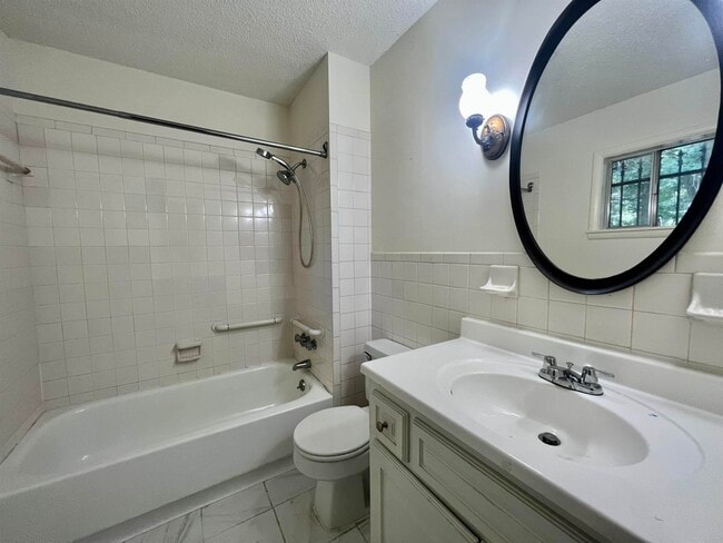 Building Photo - 1384 Woodston Rd