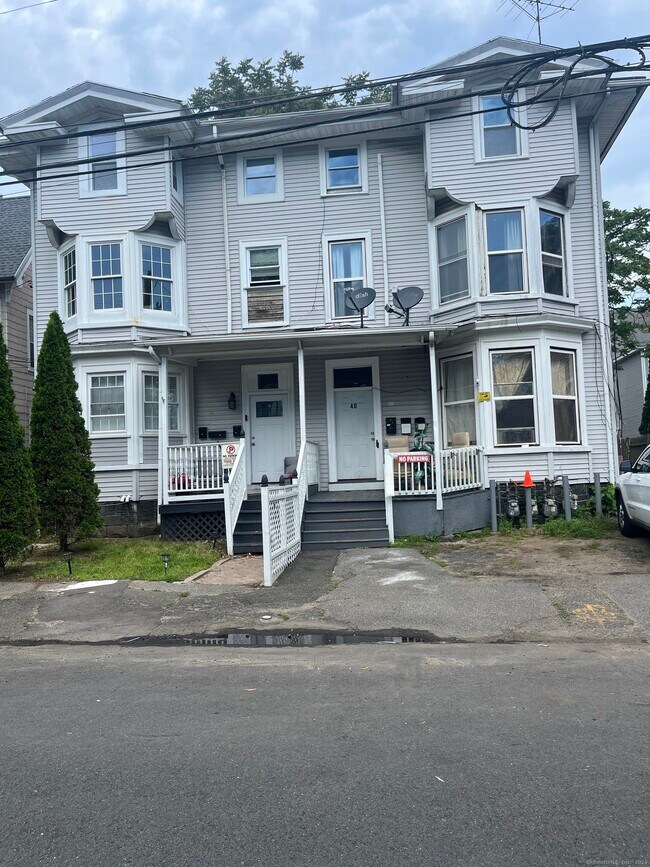 Primary Photo - 42 Cottage St