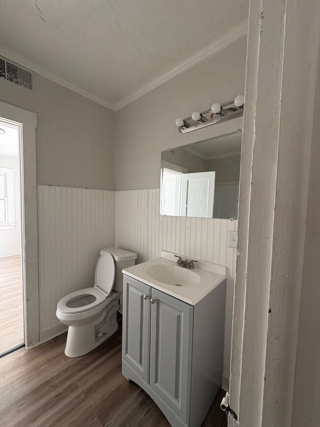 Building Photo - 1210 Orchard St