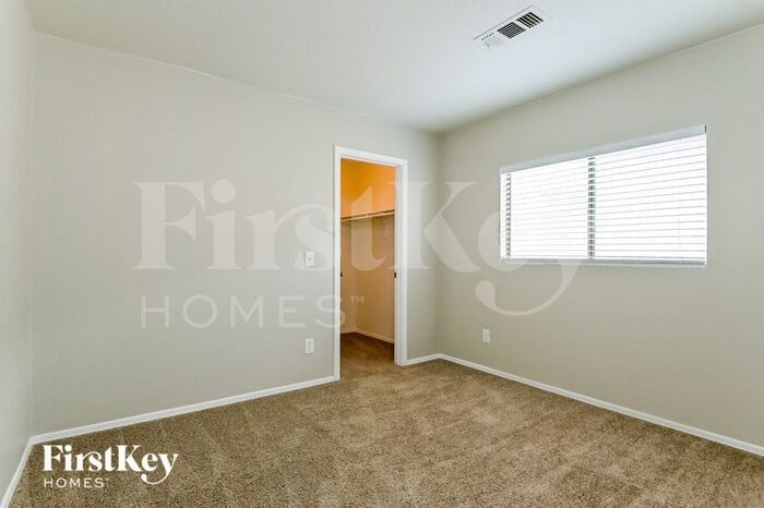 Building Photo - 9966 E Deer Trail