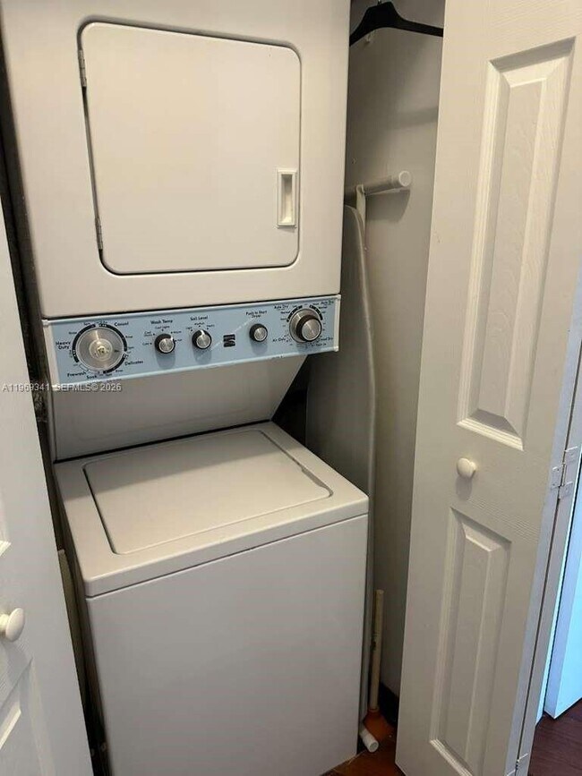 Building Photo - 3400 NE 192 St