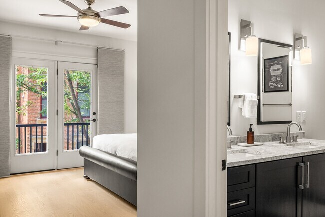 Building Photo - 1408 Pleasant St