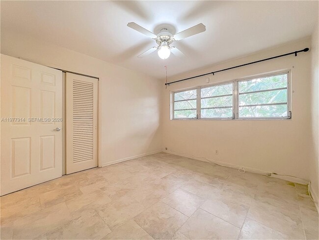 Building Photo - 192 SW 62nd Terrace