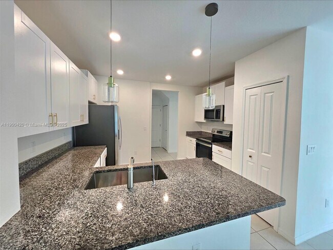 Building Photo - 6346 Back Forty Lp