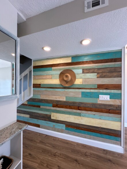 Building Photo - 3145 Coastal Hwy