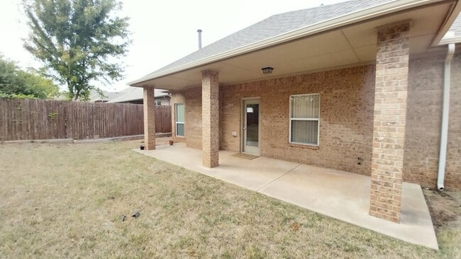 Building Photo - 4304 NW 164th Terrace