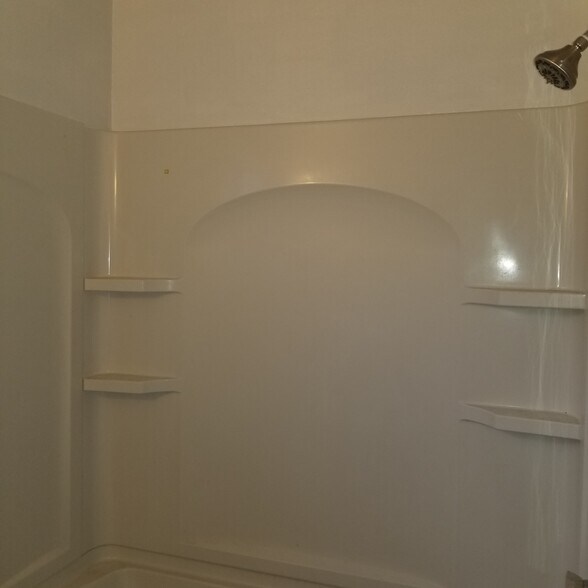 Building Photo - 101 N 10th St