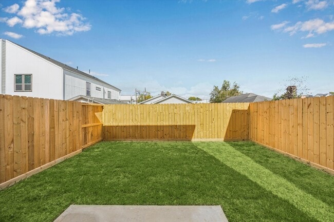 Building Photo - 3719 Lydia St