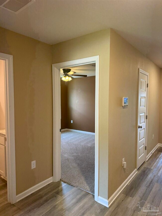 Building Photo - 5462 Peach Dr