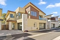 Building Photo - 1 Easy St