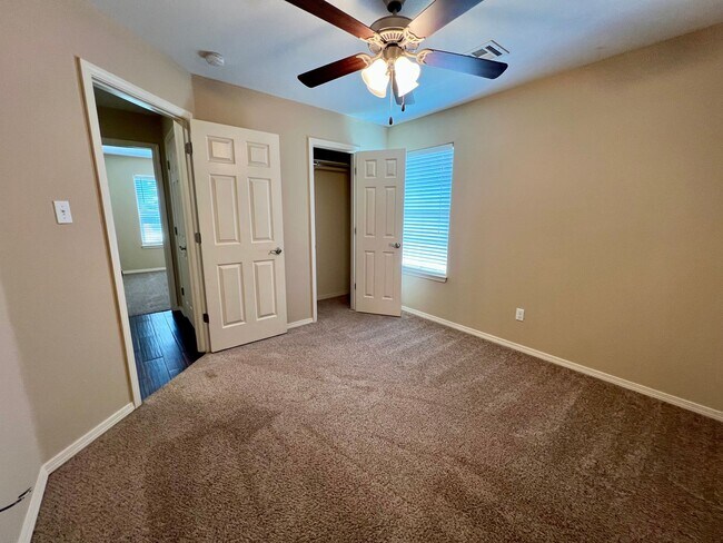 Building Photo - Beautiful 4 Bedroom House For Rent **ASK A...