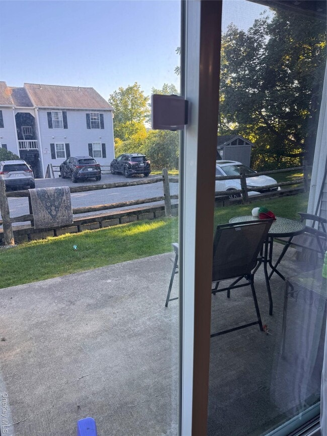 Building Photo - 5 Lexington Hills Rd