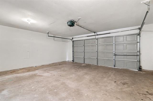 Building Photo - 1417 Hamburg St