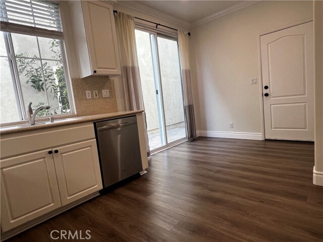 Building Photo - 15 Second St