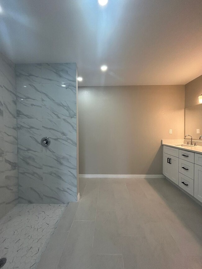 Building Photo - Your Dream Rental: Brand-New 4BR/3BA with Open Floor Plan