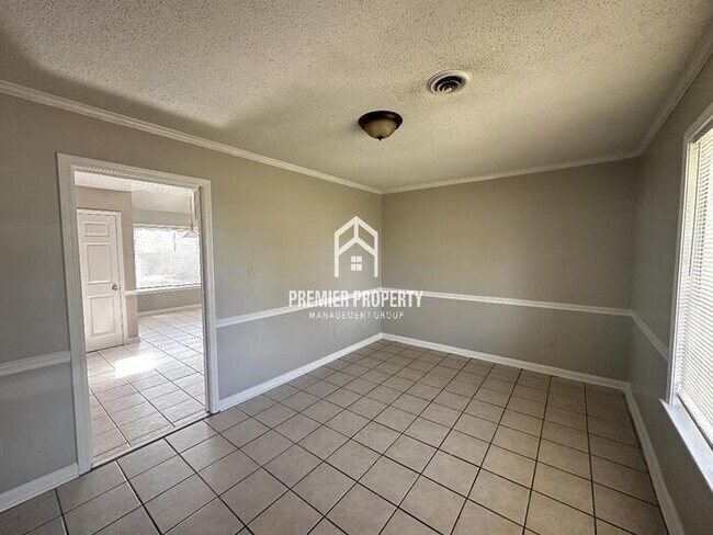 Building Photo - 3482 Kirby Terrace Dr