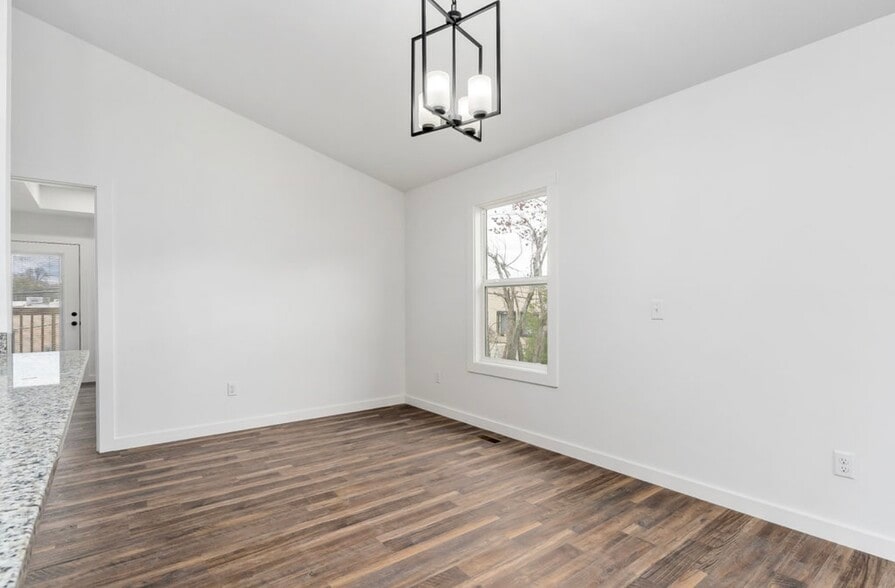 Building Photo - 168 Sky View Meadow Dr
