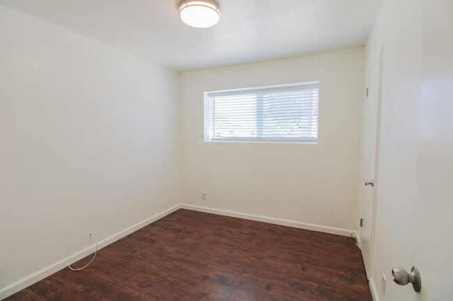 Building Photo - 1710 Huasna Dr