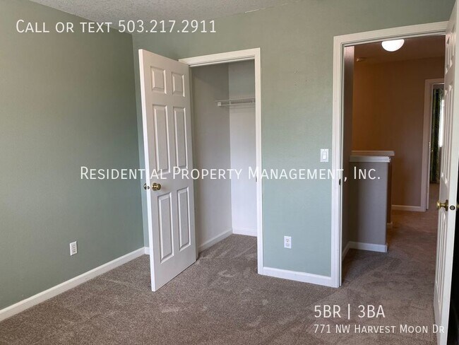 Building Photo - Alderbrook Neighborhood Home is located in...