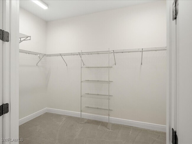 Building Photo - 2385 Ariane Dr