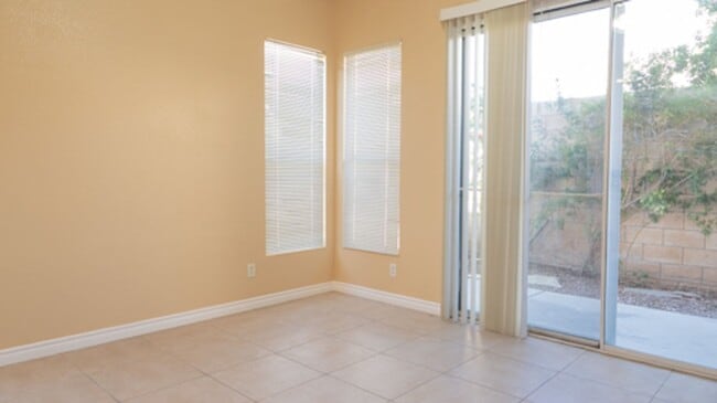 Building Photo - 9205 Guggenheim Ct