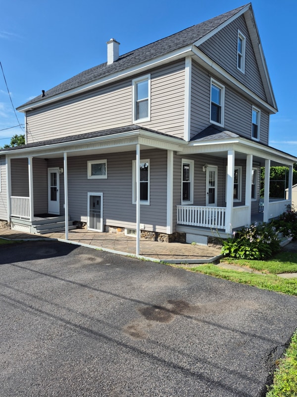 Building Photo - 104 Novitsky Ct