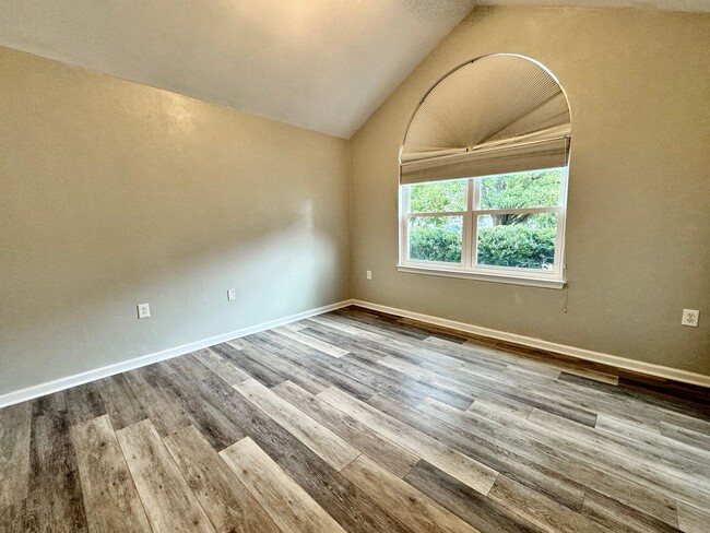 Building Photo - Ready 06-17-26 in Sawyers Mill - Ranch Home w/Loft On Cul-De-Sac! Pet Friendly - Grassfield High ...