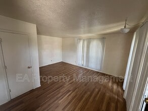 Building Photo - 12200 Candelaria Rd NE