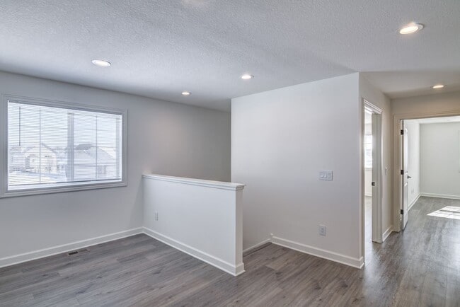 Building Photo - 2550 Dawes Place