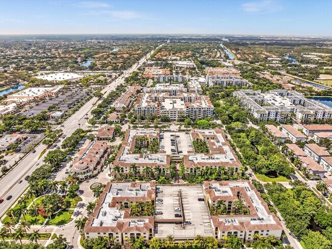 Building Photo - 4303 Renaissance Way