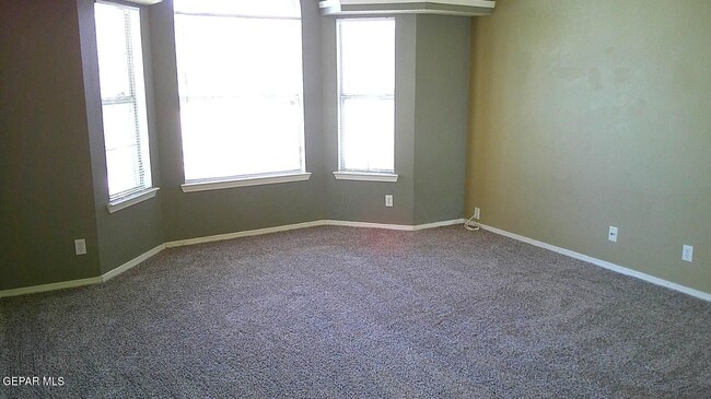 Building Photo - 1450 Plaza Roja Ct