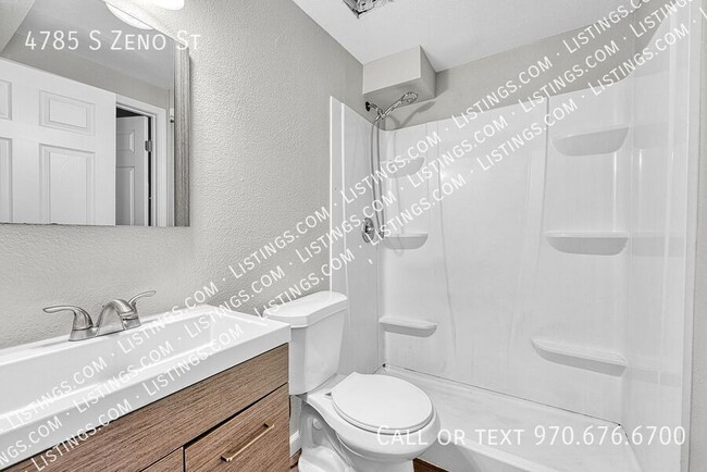 Building Photo - 4785 S Zeno St
